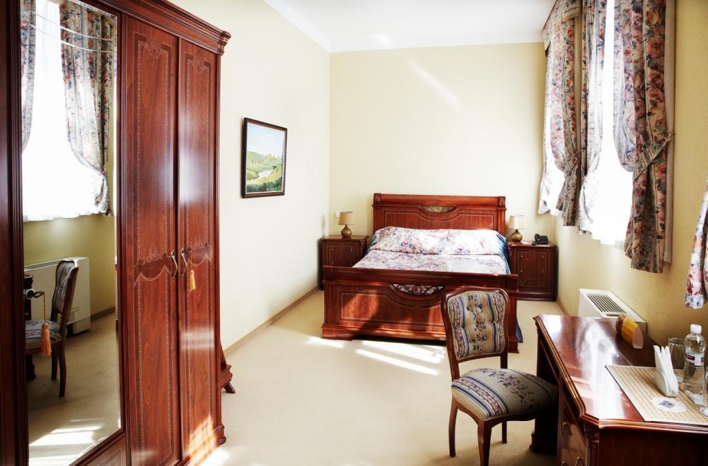 Astoria Hotel Dnipro Ngoại thất bức ảnh